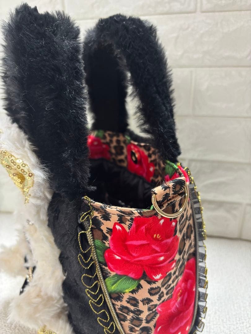 黒*こ様 コヤンイサムチョン　サイドファスナーバッグ　白うさぎちゃん　ヒョウ柄