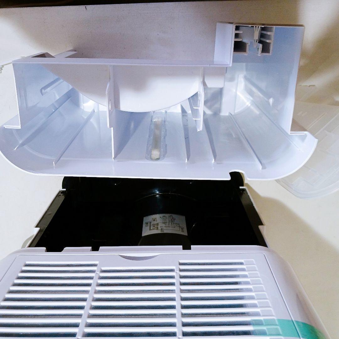 【美品】ライシン 除湿器 コンプレッサー式 衣類乾燥 静穏 2025年製