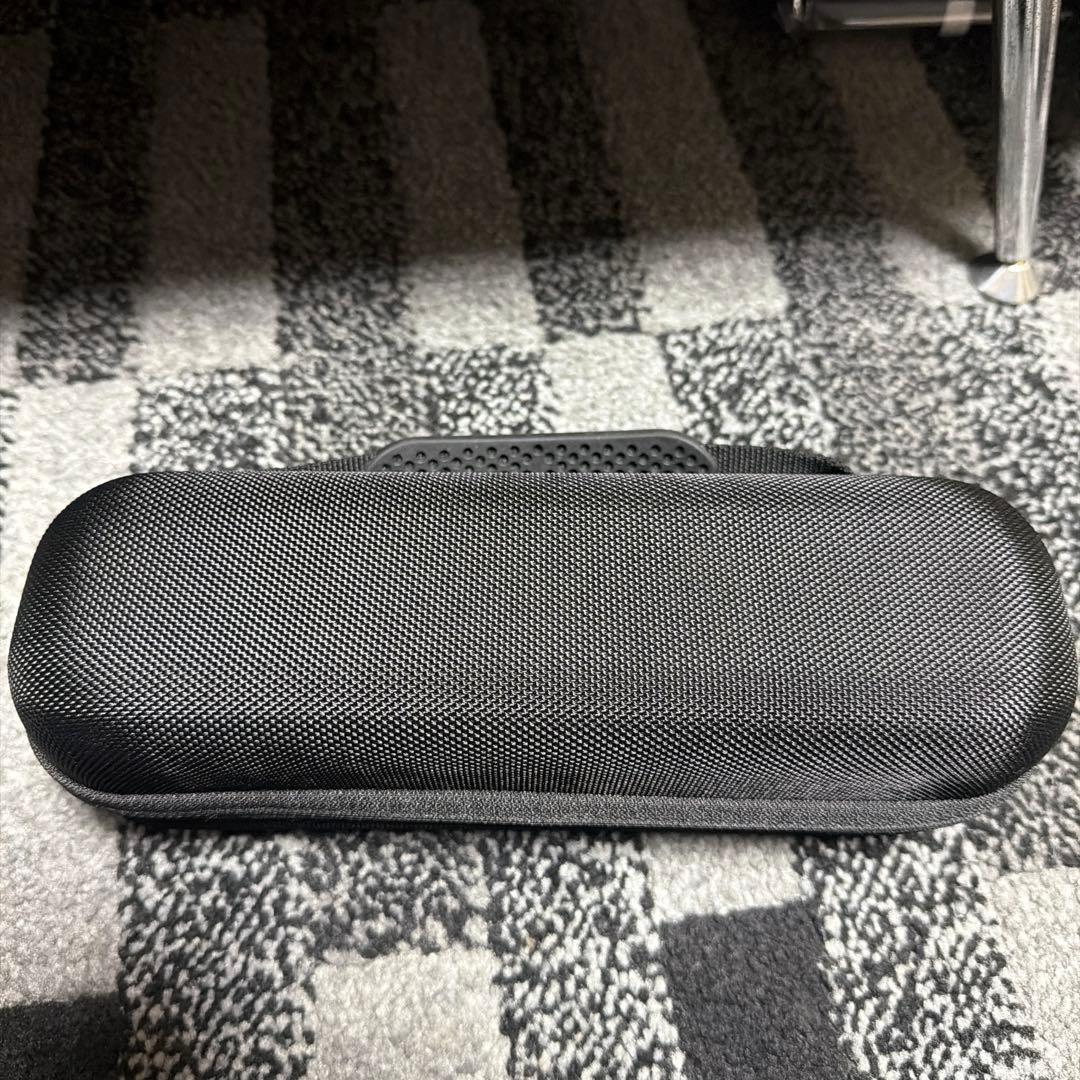 Beats Pill+ 迷彩ワイヤレススピーカー
