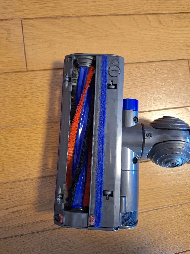 dyson DC63 掃除機　turbinehead 　付属品付　中古品　ピンク