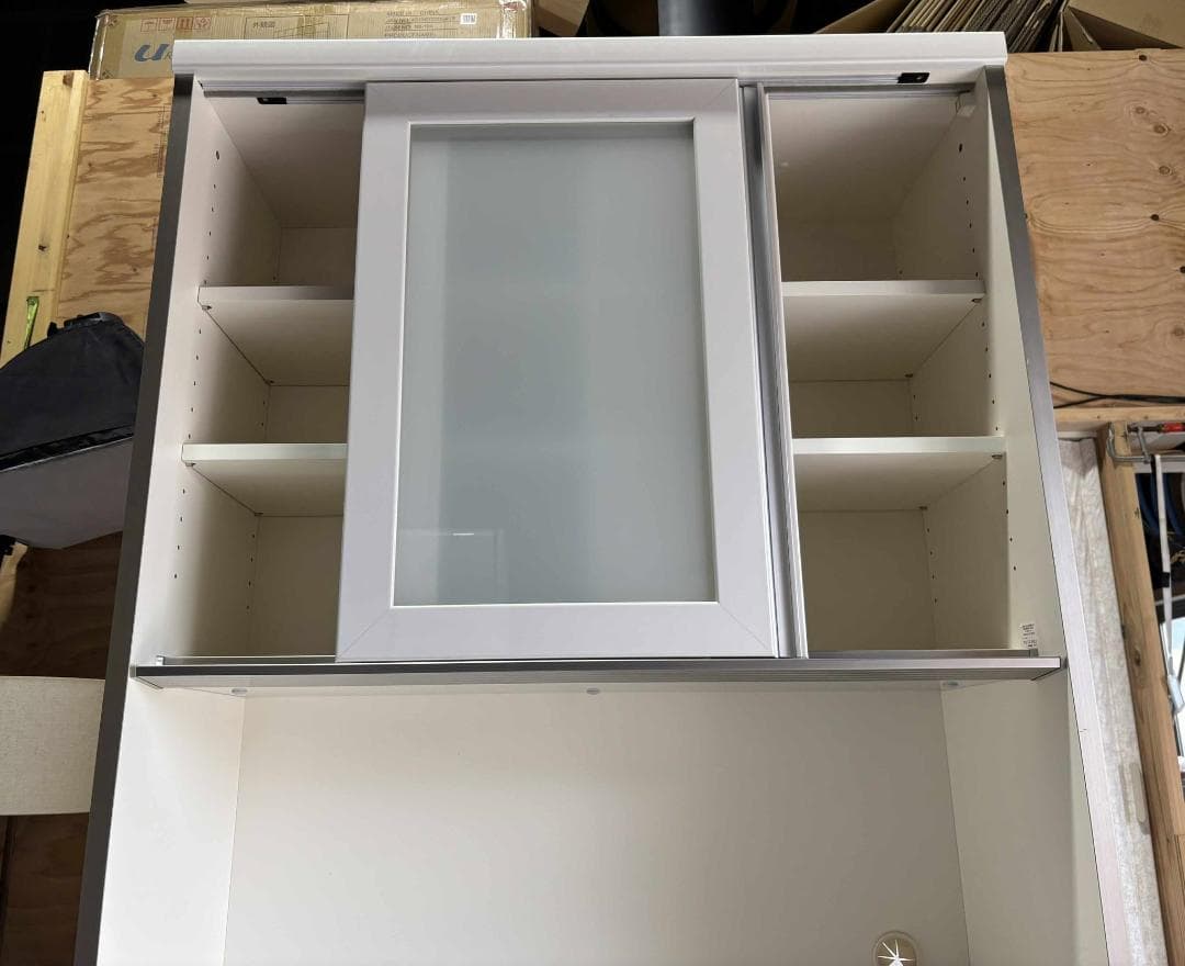 最高級 PAMOUNA キッチンボード、食器棚、幅90cm Used