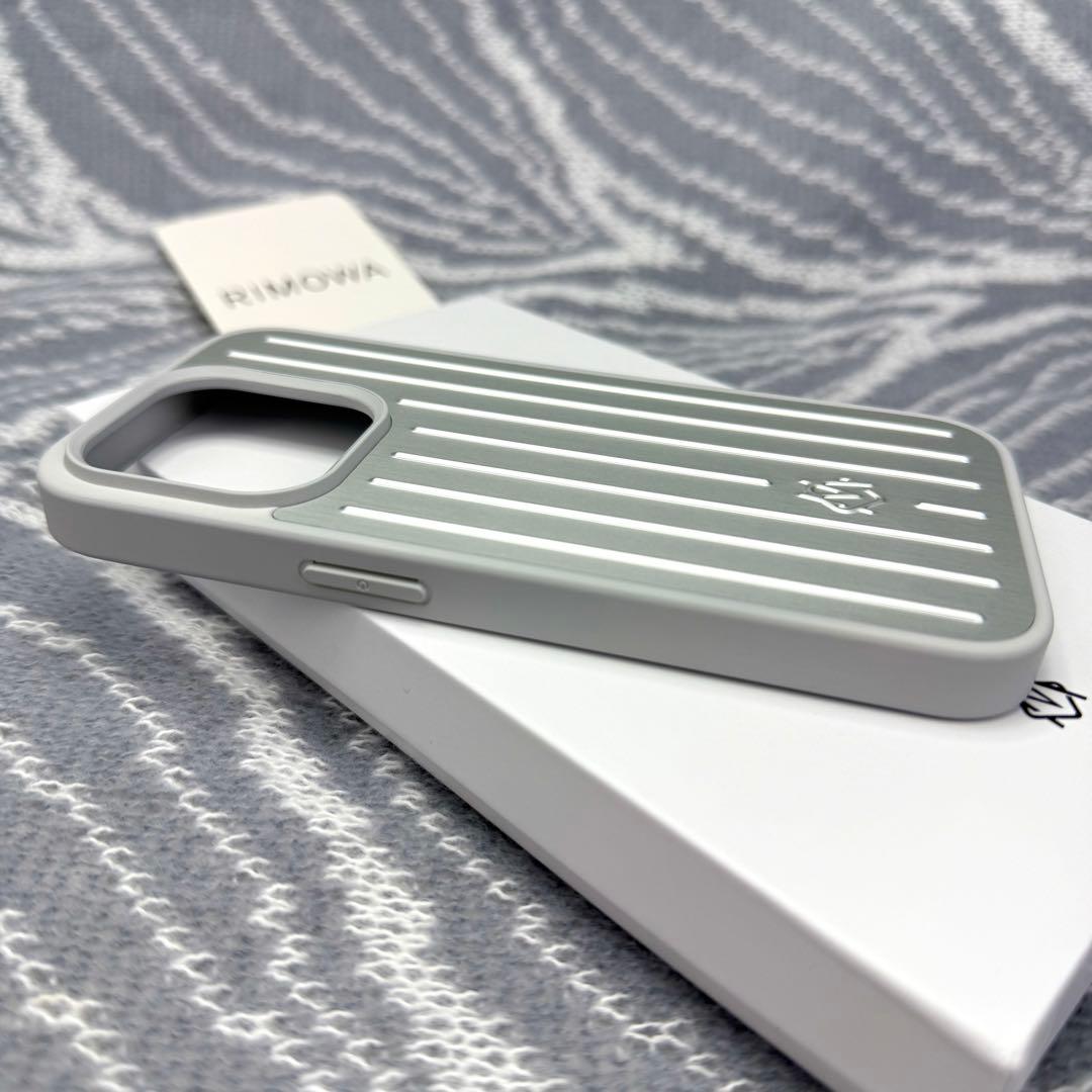 新品/未使用 RIMOWA リモワ iPhone15pro ケースシルバー