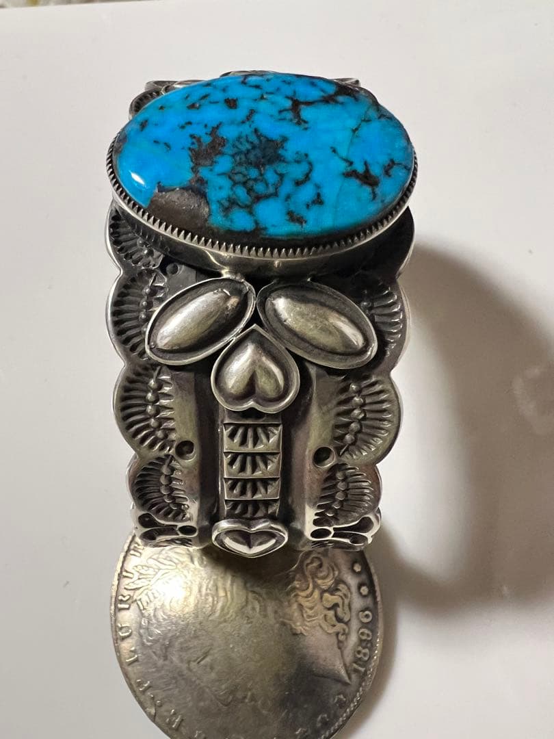 デルバートゴードン Delbert Gordonインディアンジュエリー ナバホ族