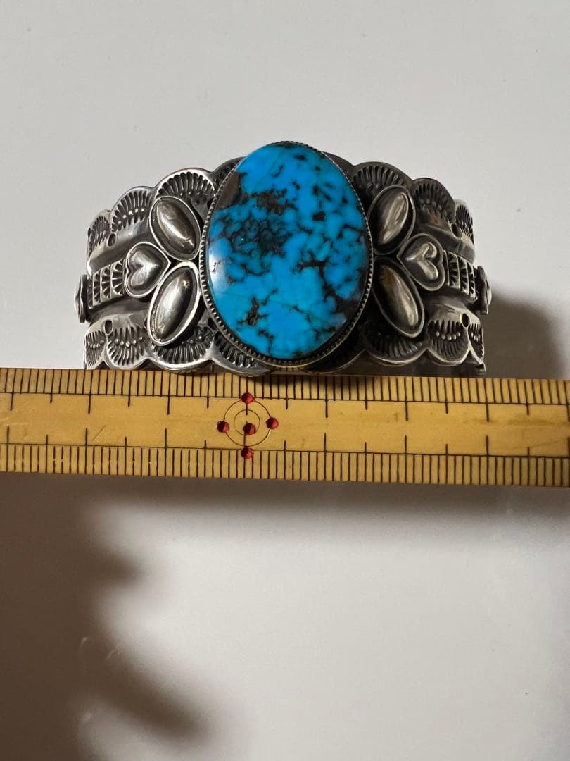 デルバートゴードン Delbert Gordonインディアンジュエリー ナバホ族