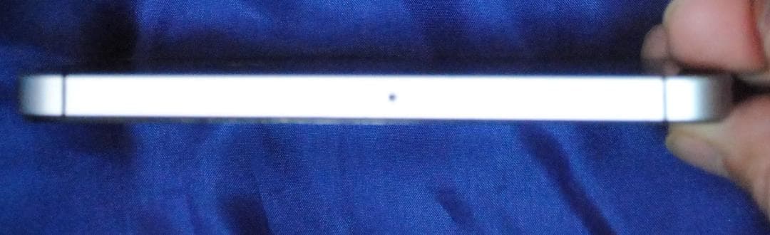 Apple iPhone SE MLLN2J/A シムフリー/スペースグレイ中古