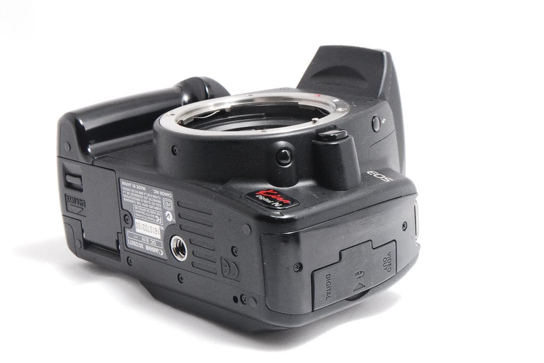 な様「Canon EOS Kiss X3 本体＋75-300mm レンズ」