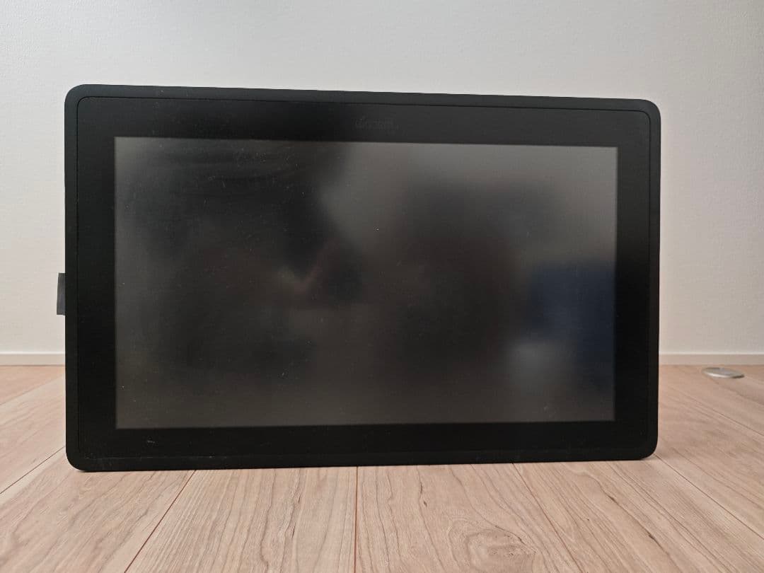 Wacom 液晶ペンタブレット 本体