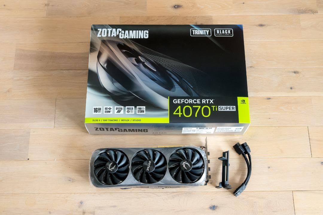 グラフィックボード・グラボ・ビデオカード ZOTAC GEFORCE RTX 4070 Ti SUPER TRINITY