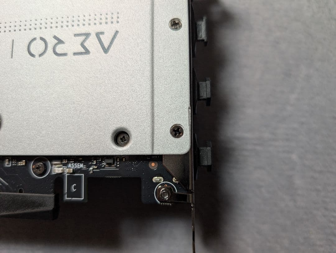 グラフィックボード・グラボ・ビデオカード GIGABYTE AERO OC 8G GEFORCE RTX 4060 Ti