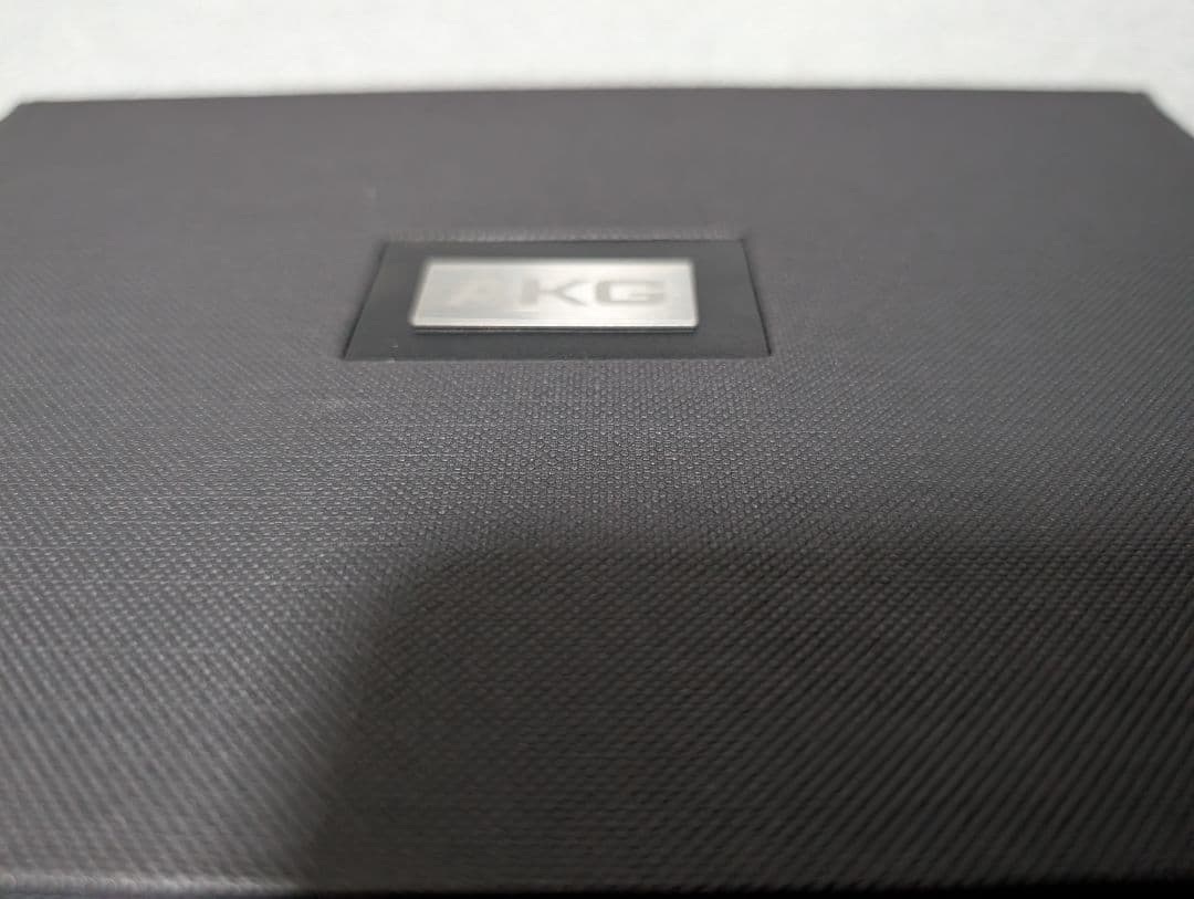 イヤホン AKG K3003