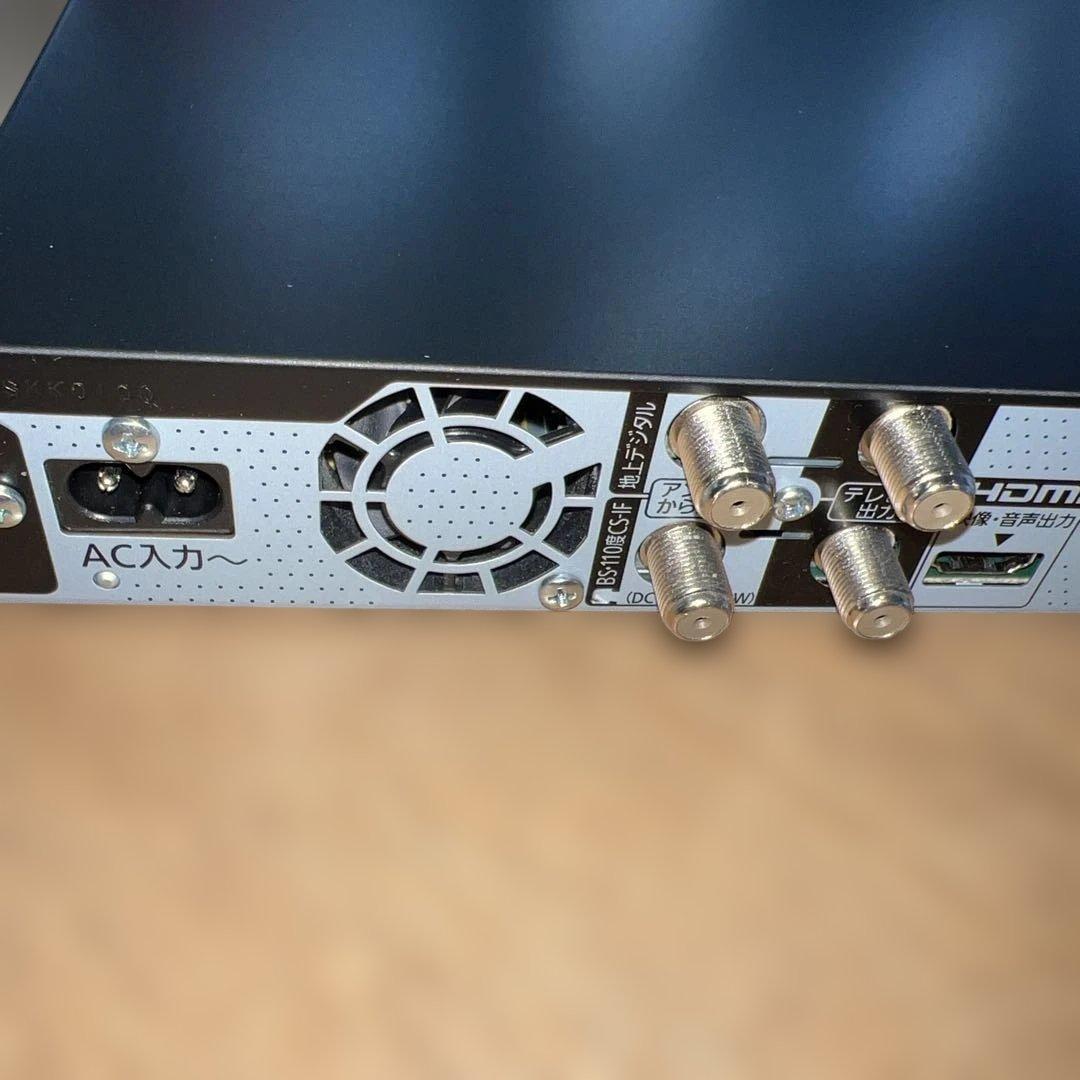 2250Panasonic DMR-2W102 ブルーレイレコーダー