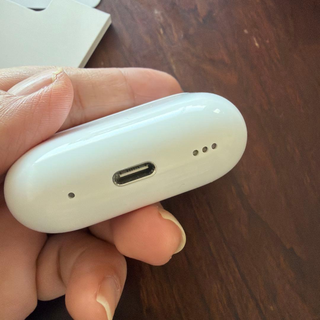 Airpods Pro2 (USB Type-C) ケース付き