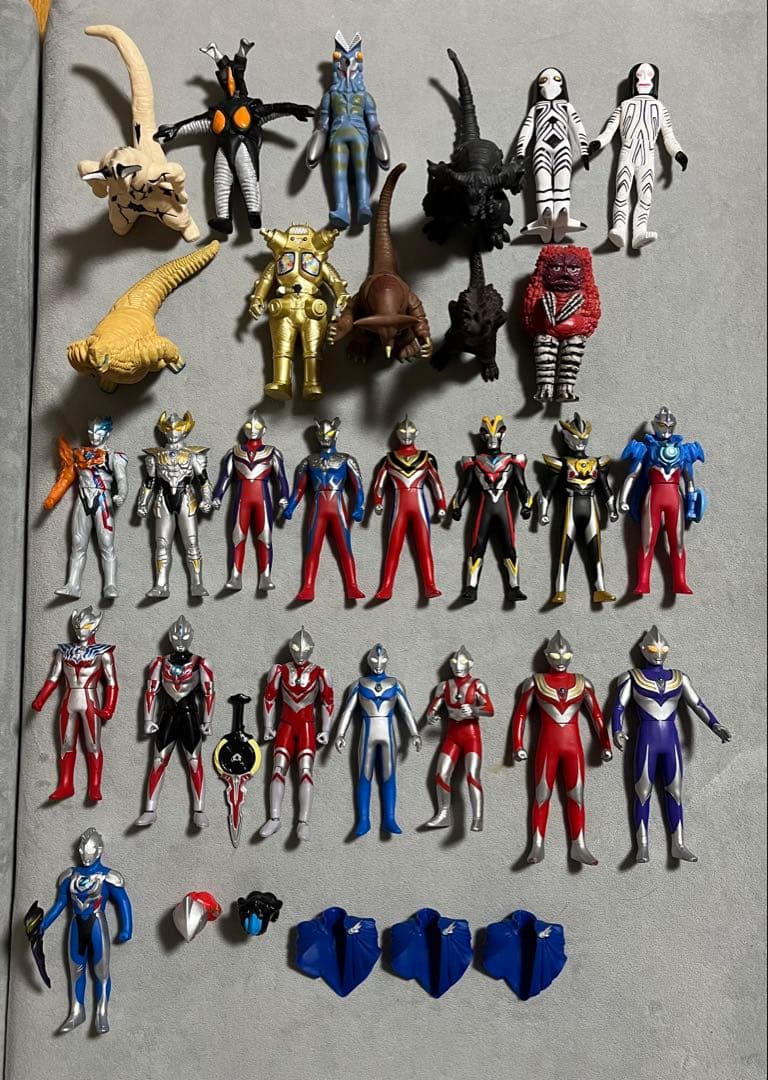 ウルトラマンソフビ　59体　マント３つ付き★
