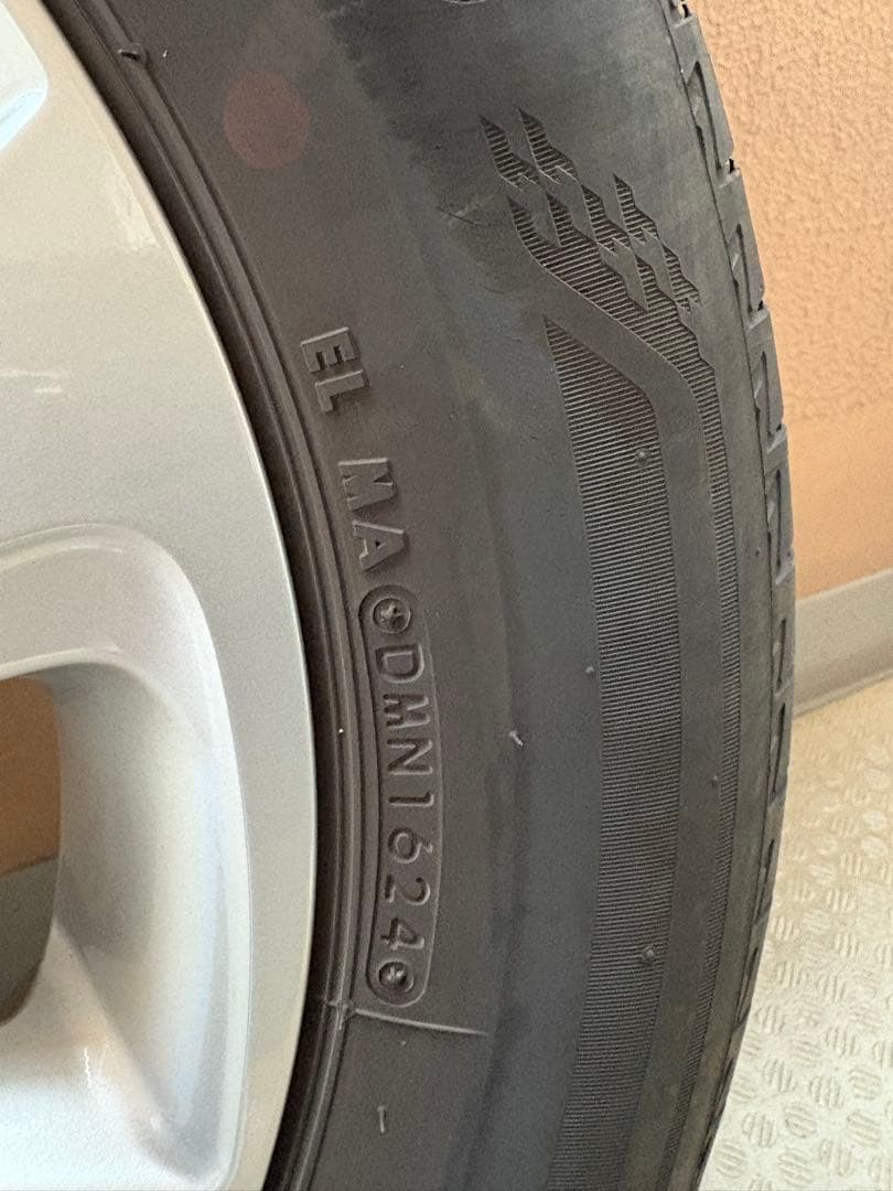 トヨタ ヤリスクロス純正アルミホイール・タイヤ1本セット 205/65R16