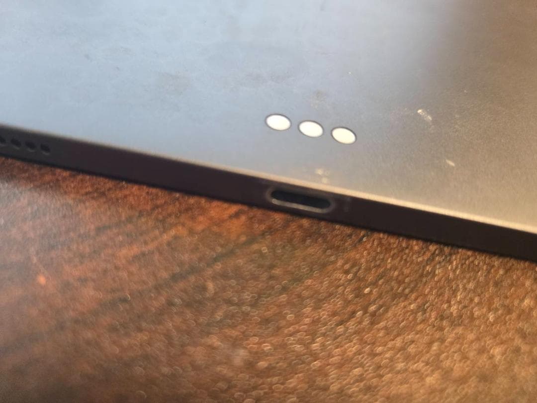 Apple iPad Pro 11（第1世代）スペースグレイ　ジャンク：画面割れ