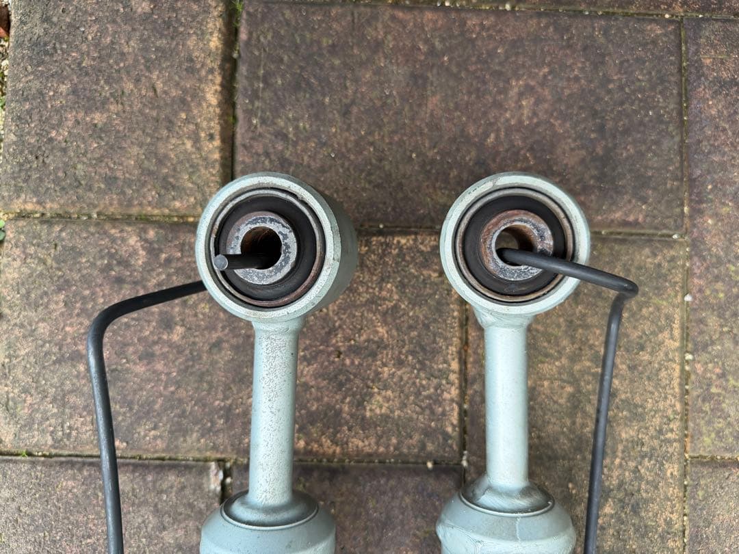 BILSTEIN B8 5100 ショックアブソーバー　フロントのみ