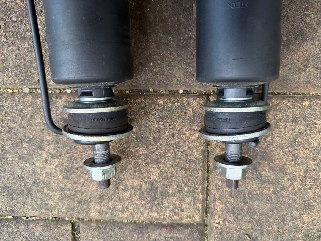 BILSTEIN B8 5100 ショックアブソーバー　フロントのみ