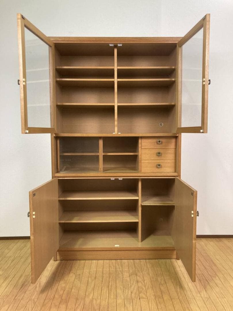 昭和レトロ ヴィンテージ ガラス扉 180 105 大容量 キャビネット 食器棚