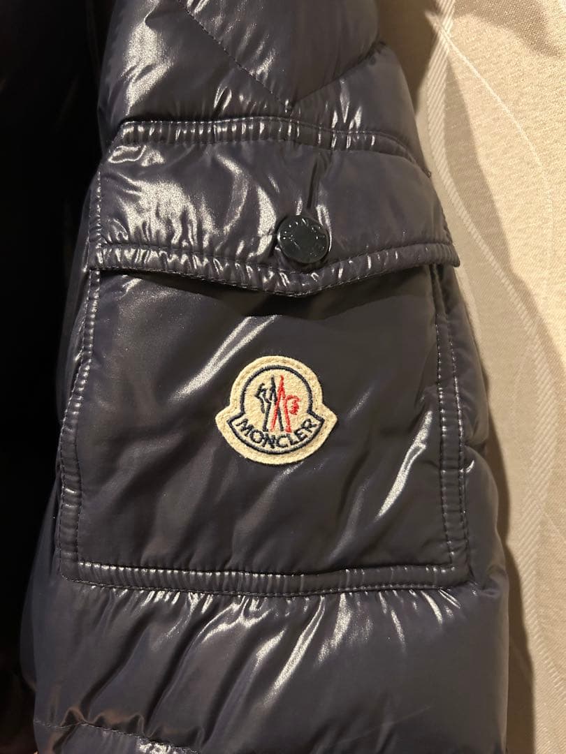 モンクレール フード付きダウンジャケット ネイビー