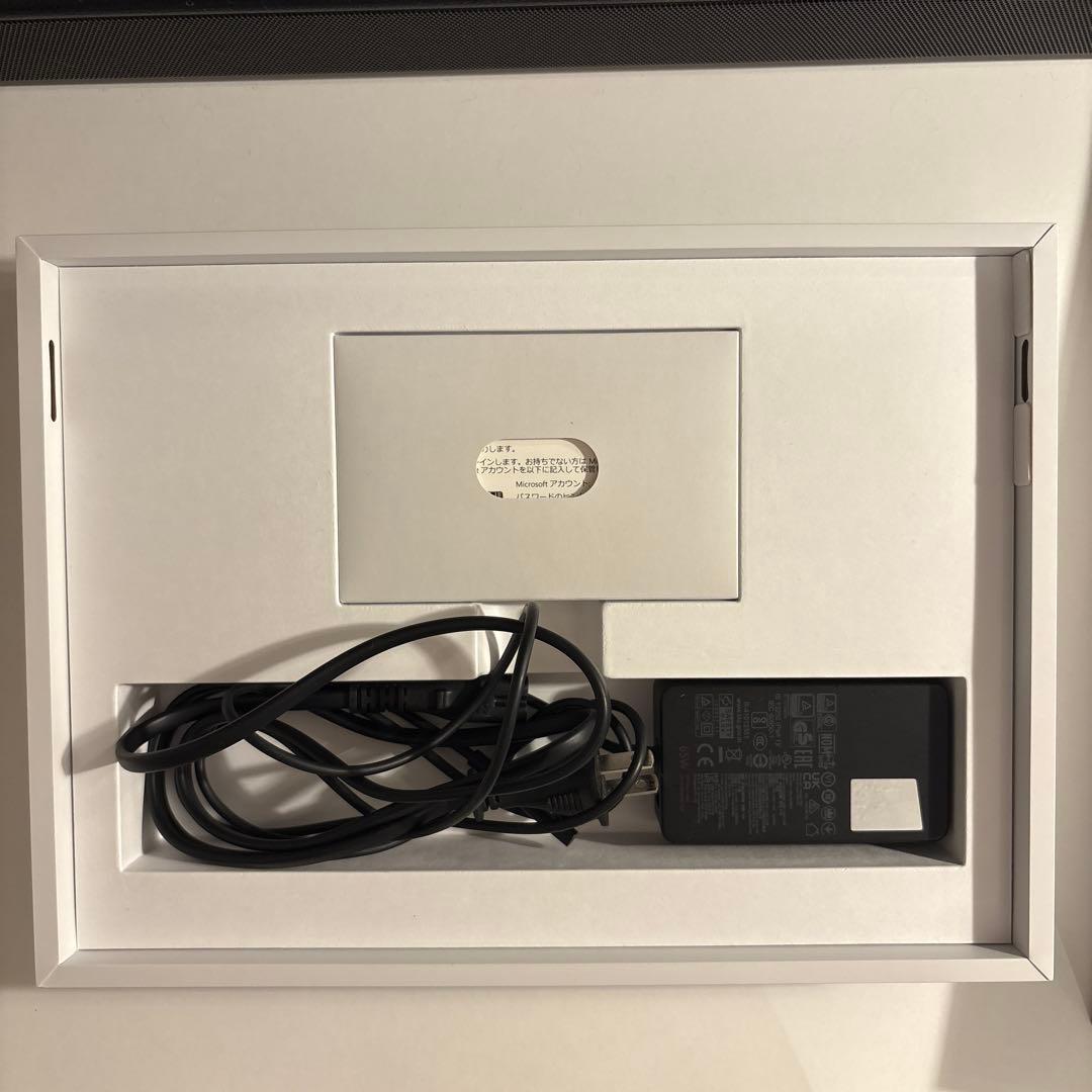 Surface pro8本体キーボードとペンセット箱付き