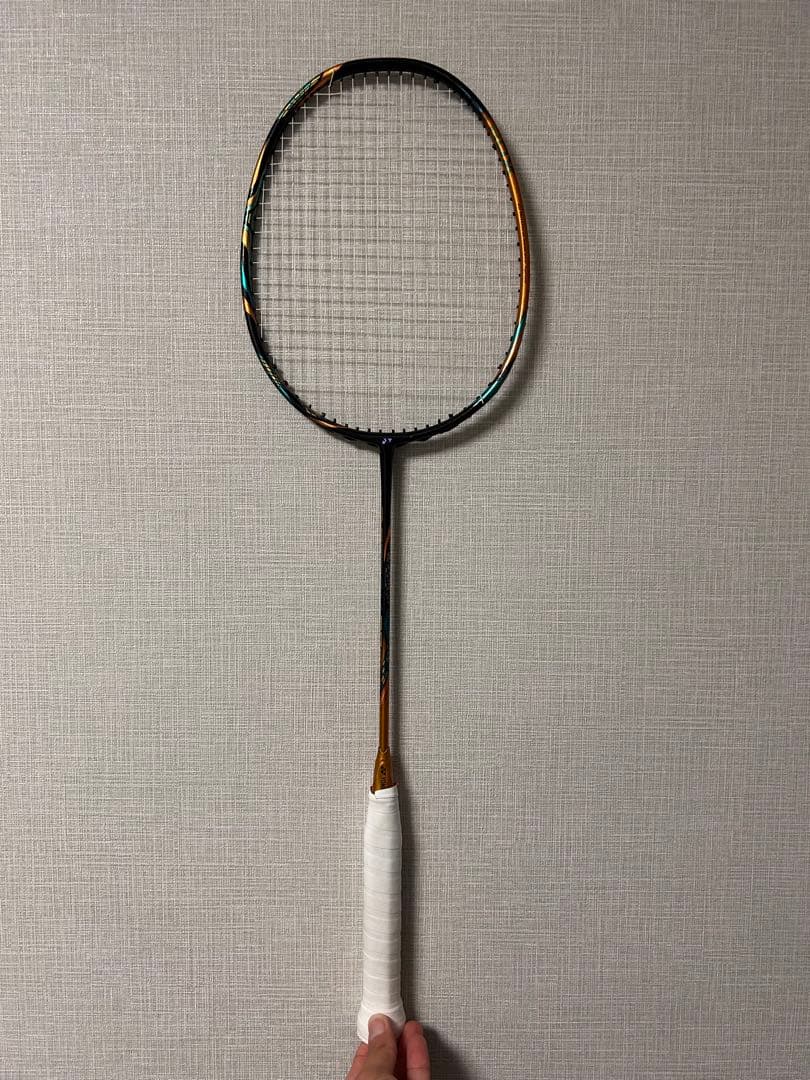バドミントンラケット アストロクス88d Pro