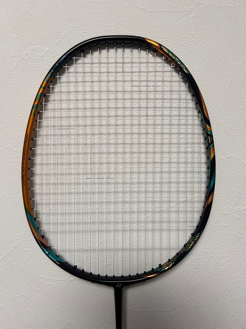 バドミントンラケット アストロクス88d Pro