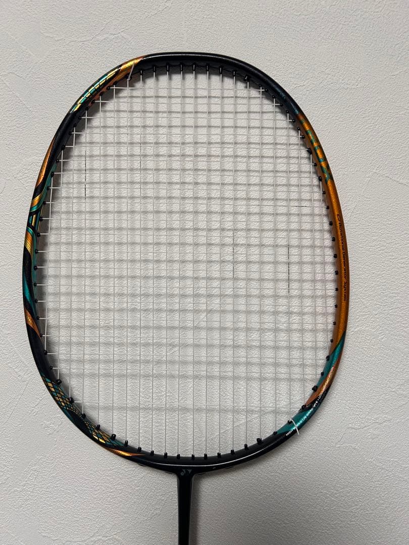 バドミントンラケット アストロクス88d Pro