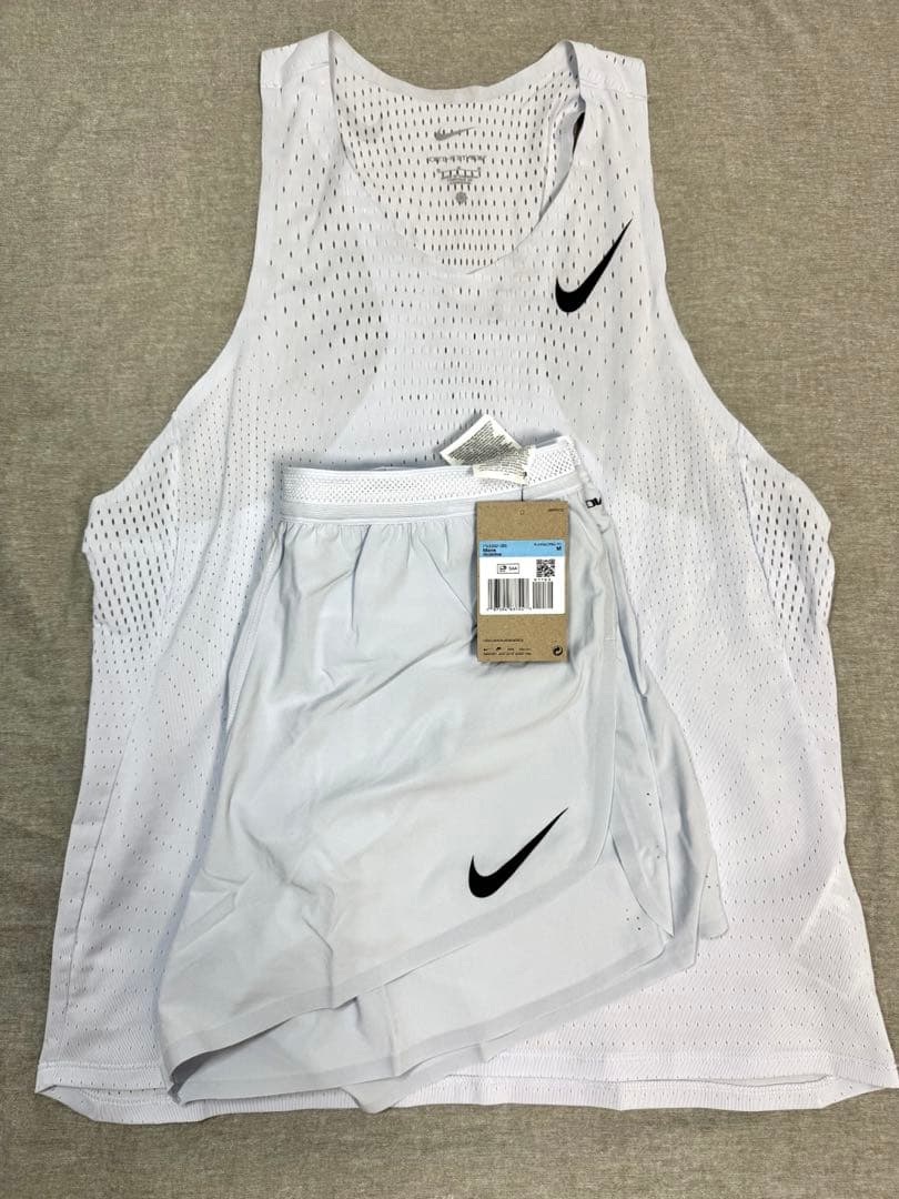 ナイキ エアロスイフト 上下セット