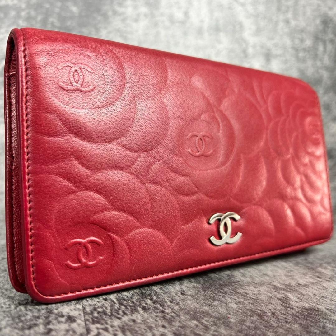 CHANEL カメリア型押し ココマーク 長財布 ラムスキン