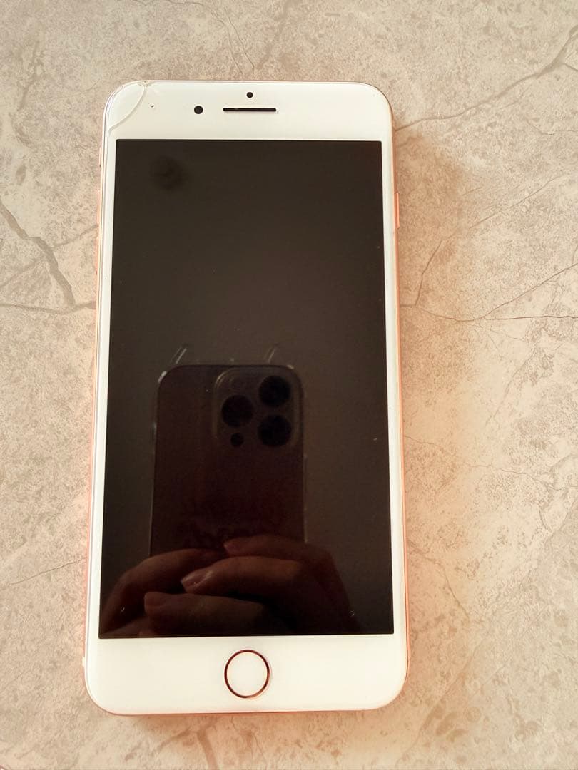 美品　iPhone8Plus 〈本体〉　64G