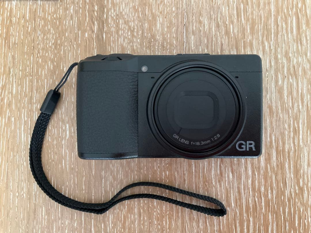 RICOH GR III／ショット数：3530回／20周年記念 特別終了画面