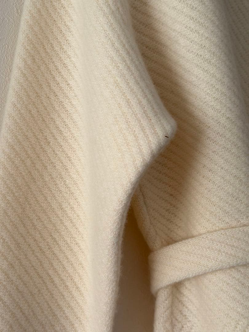 美品❣️Salvatore Ferragamo アイボリー カーディガン M