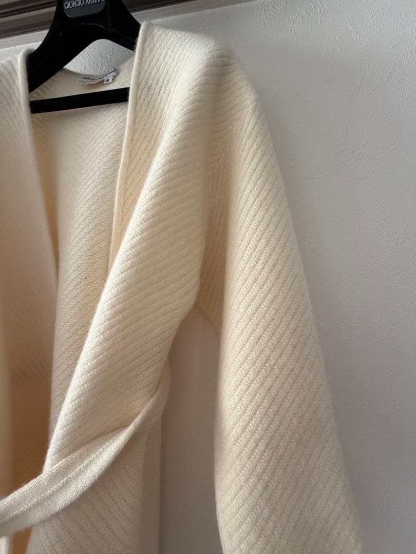 美品❣️Salvatore Ferragamo アイボリー カーディガン M