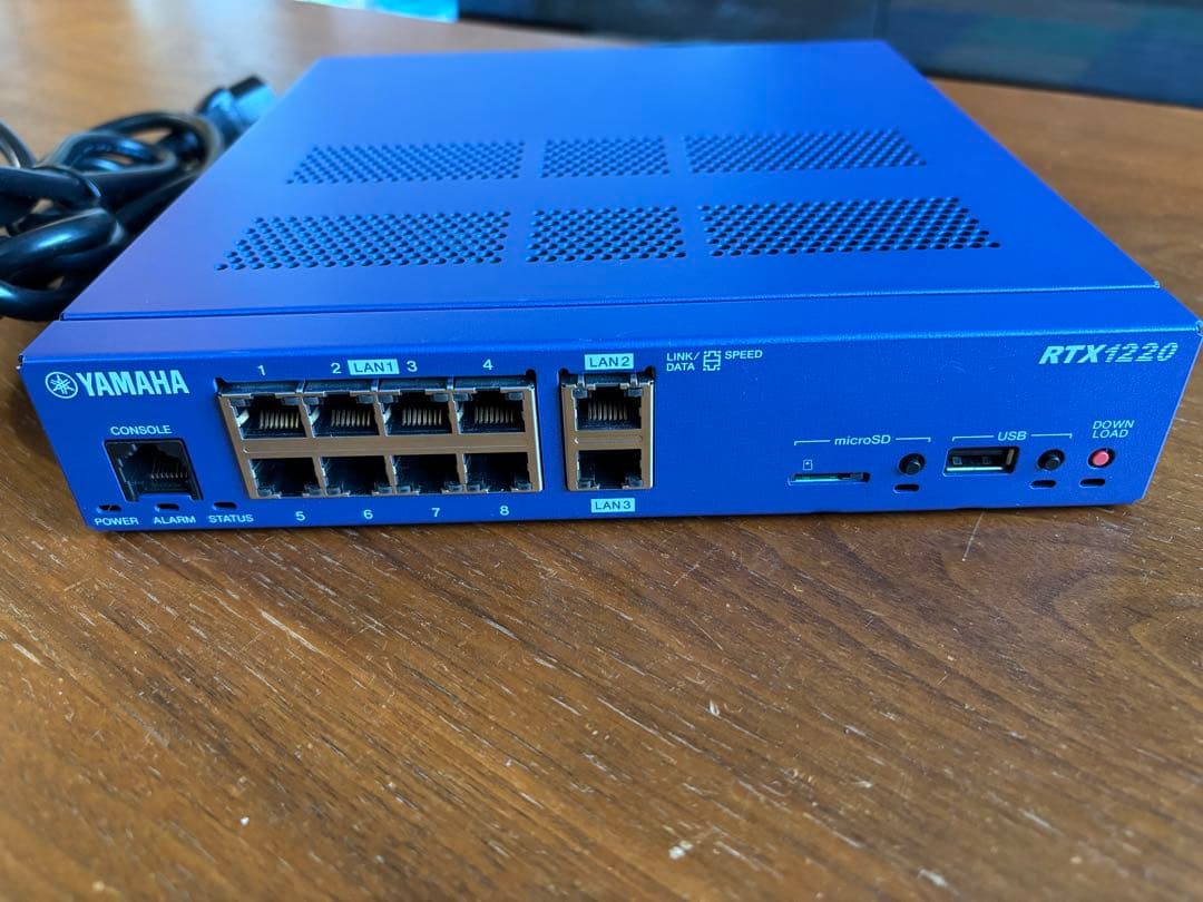 YAMAHA RTX1220（本体・電源ケーブル）