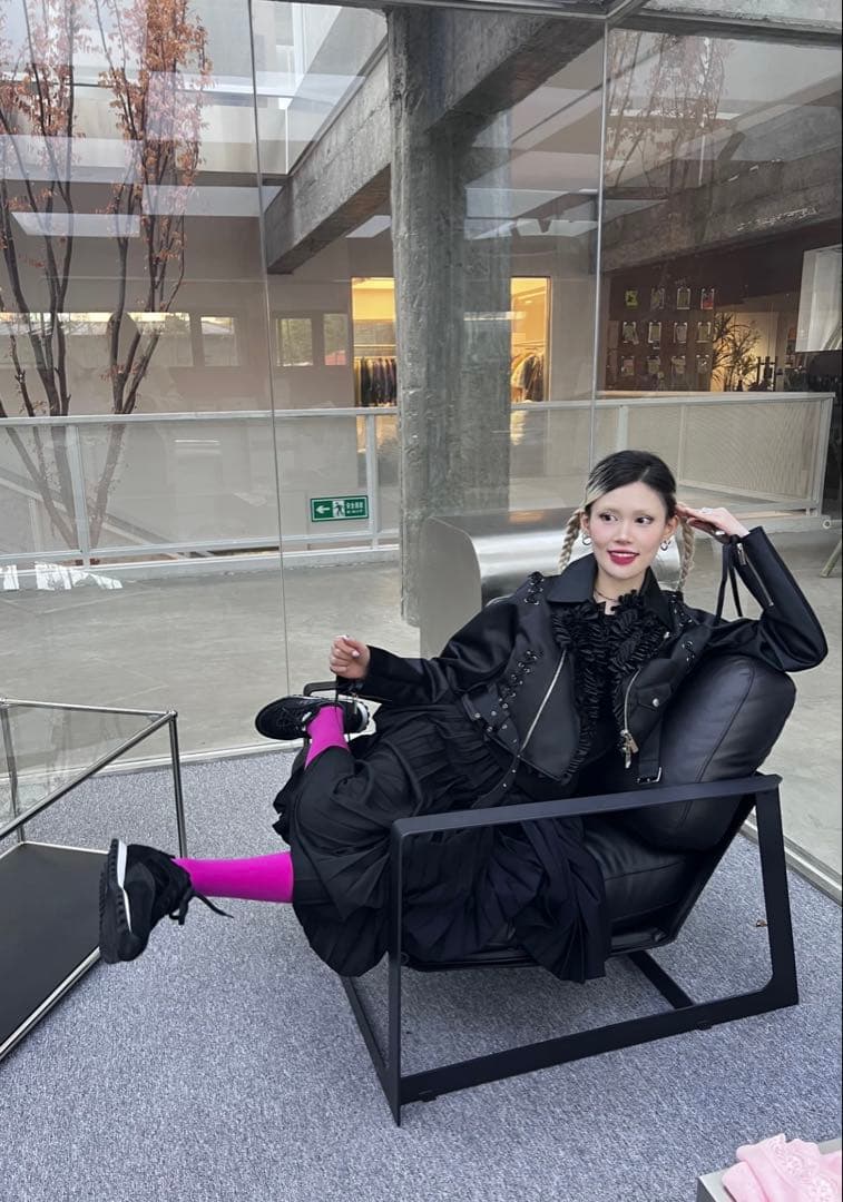 ノワールケイニノミヤ フリル装飾レースアップ ライダースジャケット