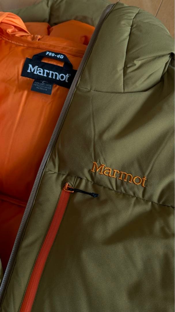 ま*る様 マーモット　ダウンジャケット