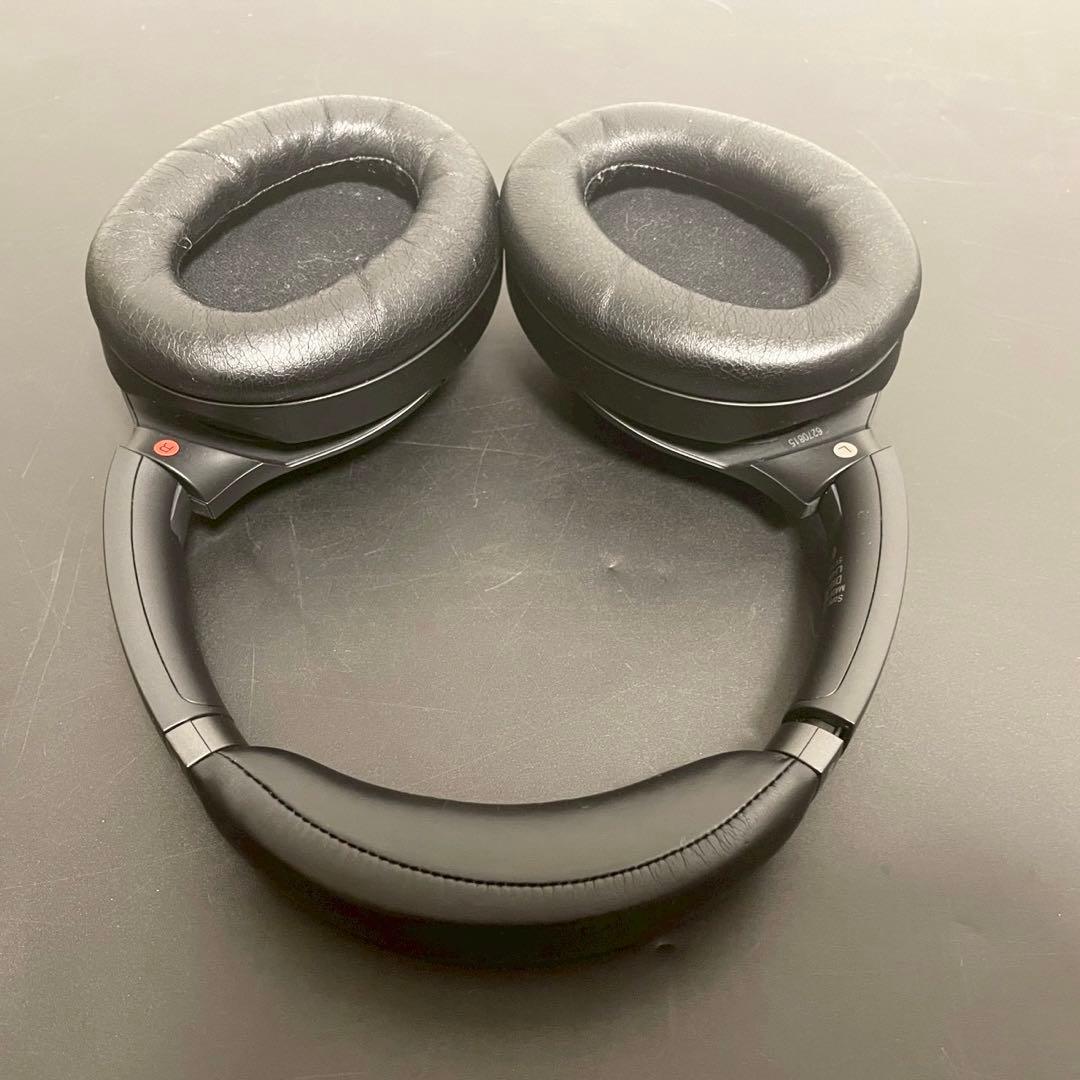 SONY ワイヤレスヘッドホン ブラック　WH-1000XM3 付属品あり