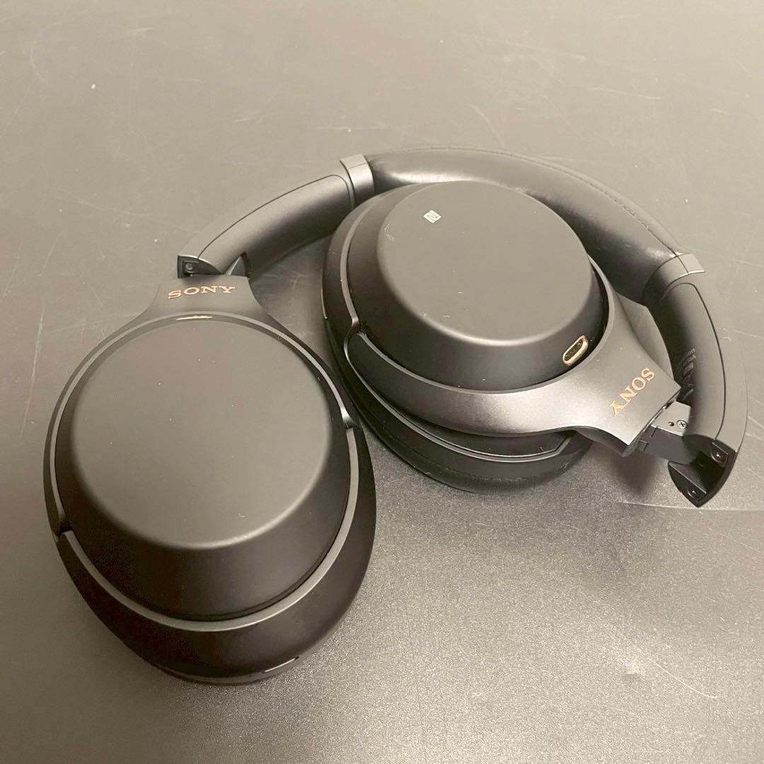 SONY ワイヤレスヘッドホン ブラック　WH-1000XM3 付属品あり