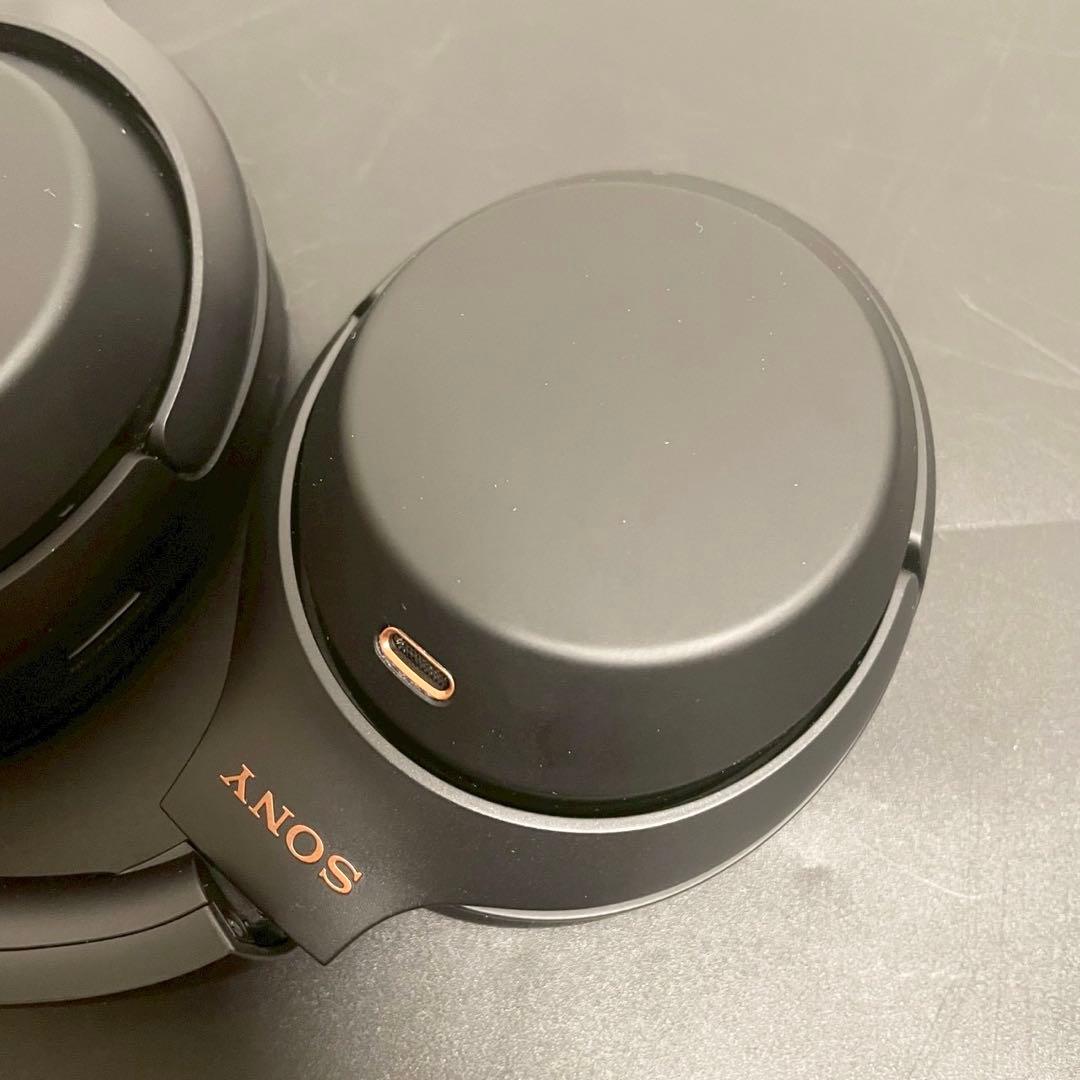 SONY ワイヤレスヘッドホン ブラック　WH-1000XM3 付属品あり