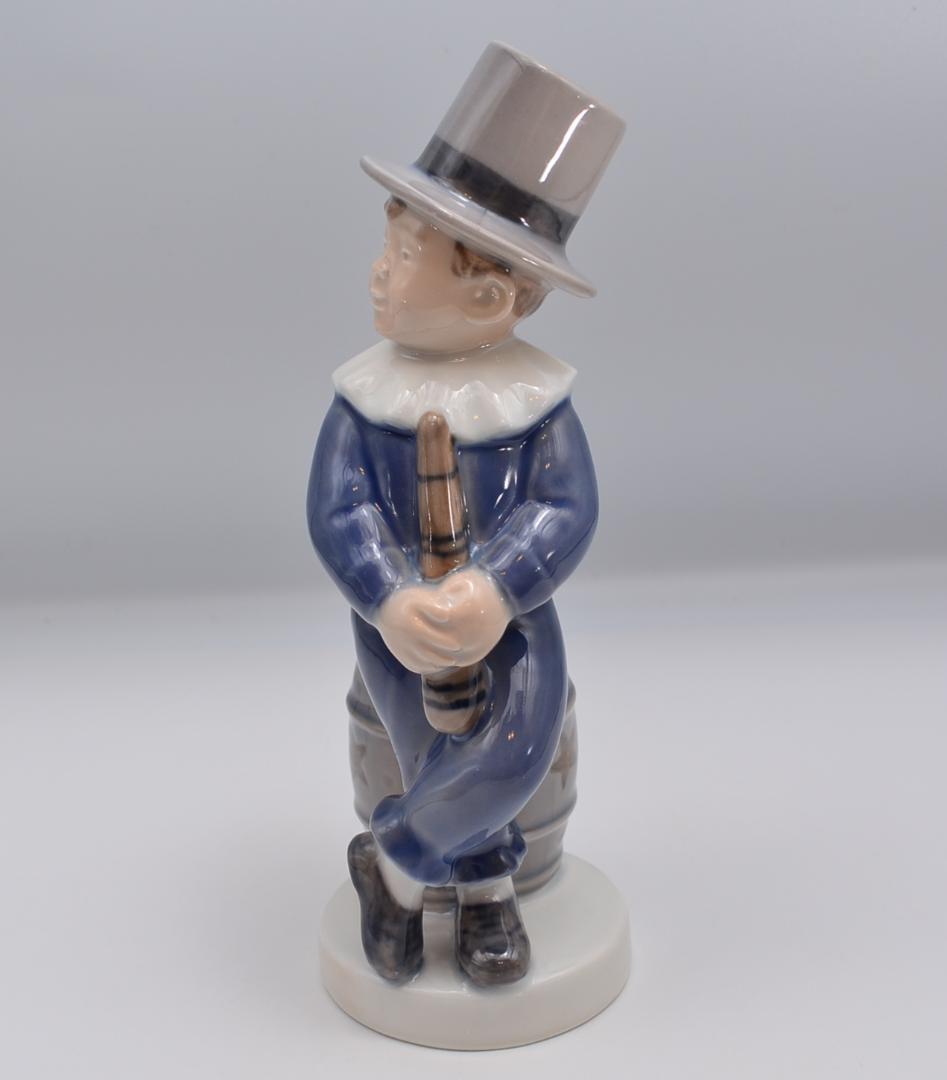 樽に座る少年　＃4524　★ロイヤルコペンハーゲン　デンマーク　ヴィンテージ