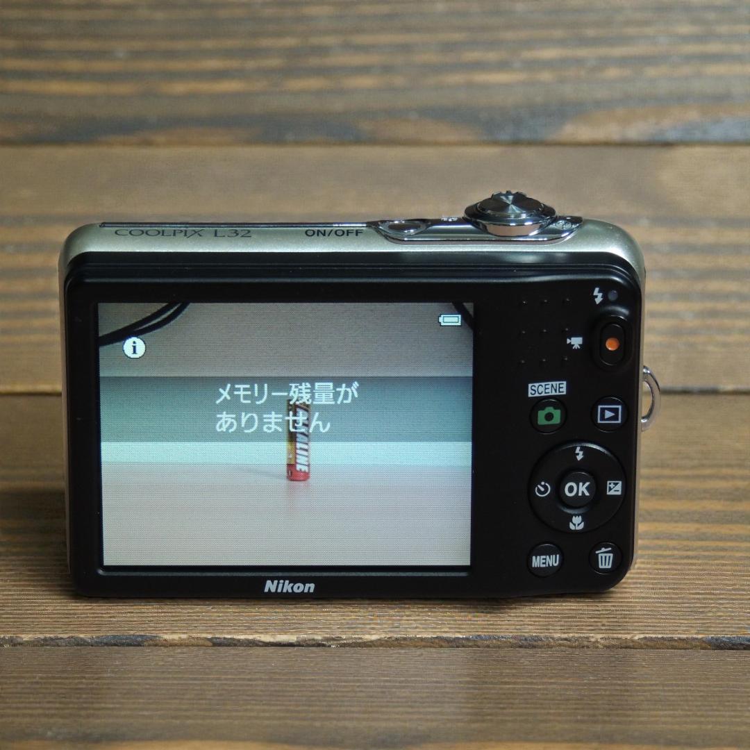 Nikon COOLPIX L32 コンデジ 単三電池 2048万画素