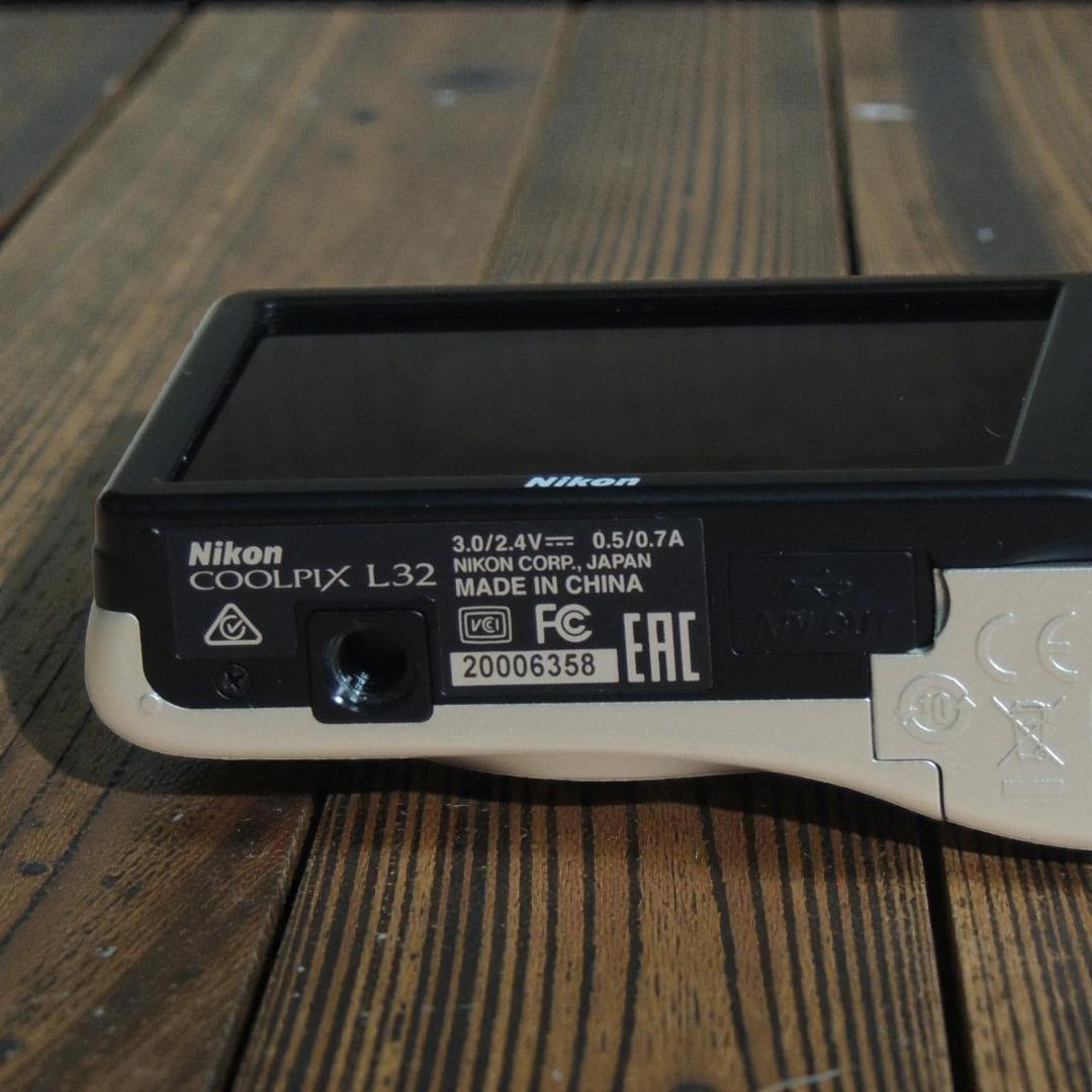 Nikon COOLPIX L32 コンデジ 単三電池 2048万画素