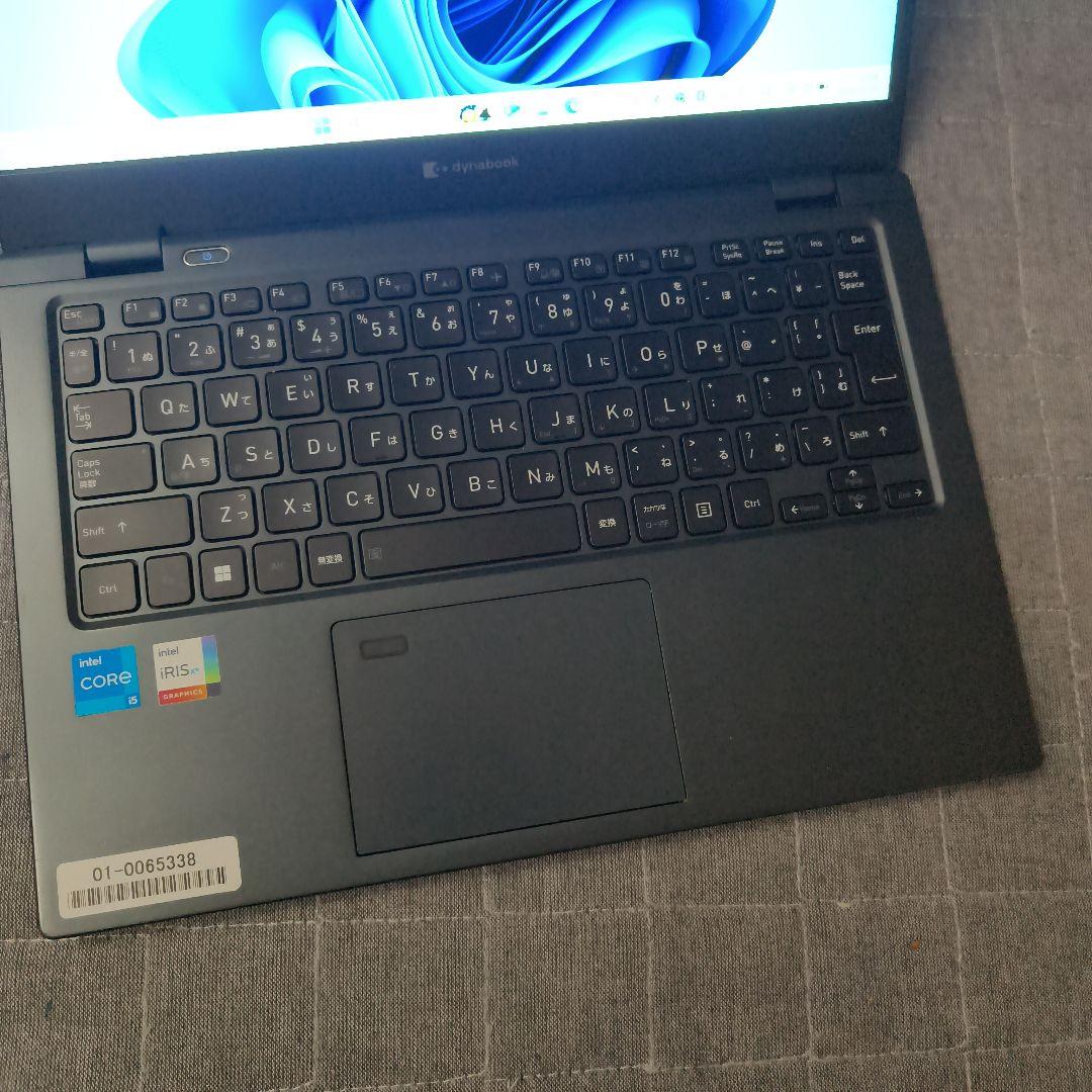 美品 Dynabook 超軽量 爆速 12世代i5 16GB 512GB 66
