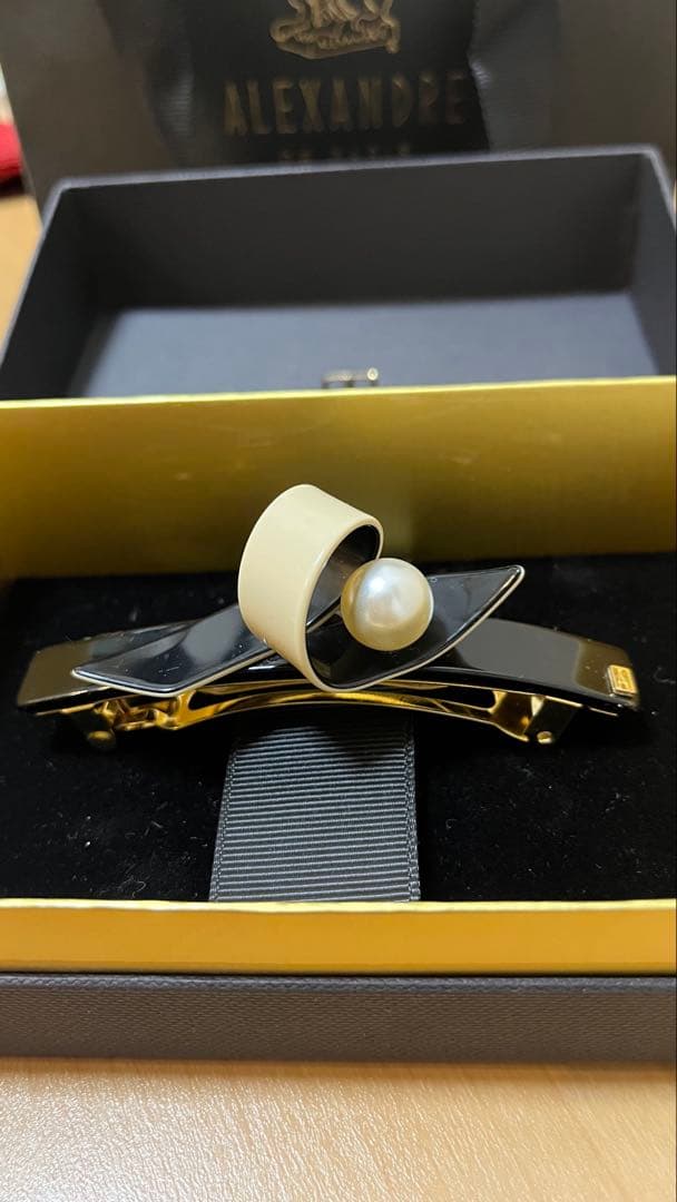 アレキサンドルドゥパリス　バレッタ　8cm ベストセラー　箱/ポーチ/紙袋付き