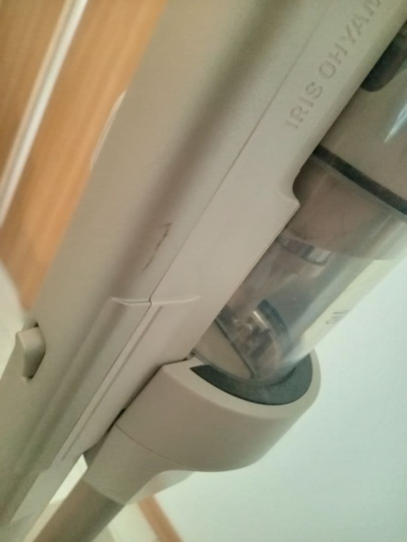 冷やし中華様　アイリスオーヤマ　コードレス掃除機(ごみ回収ドック搭載)