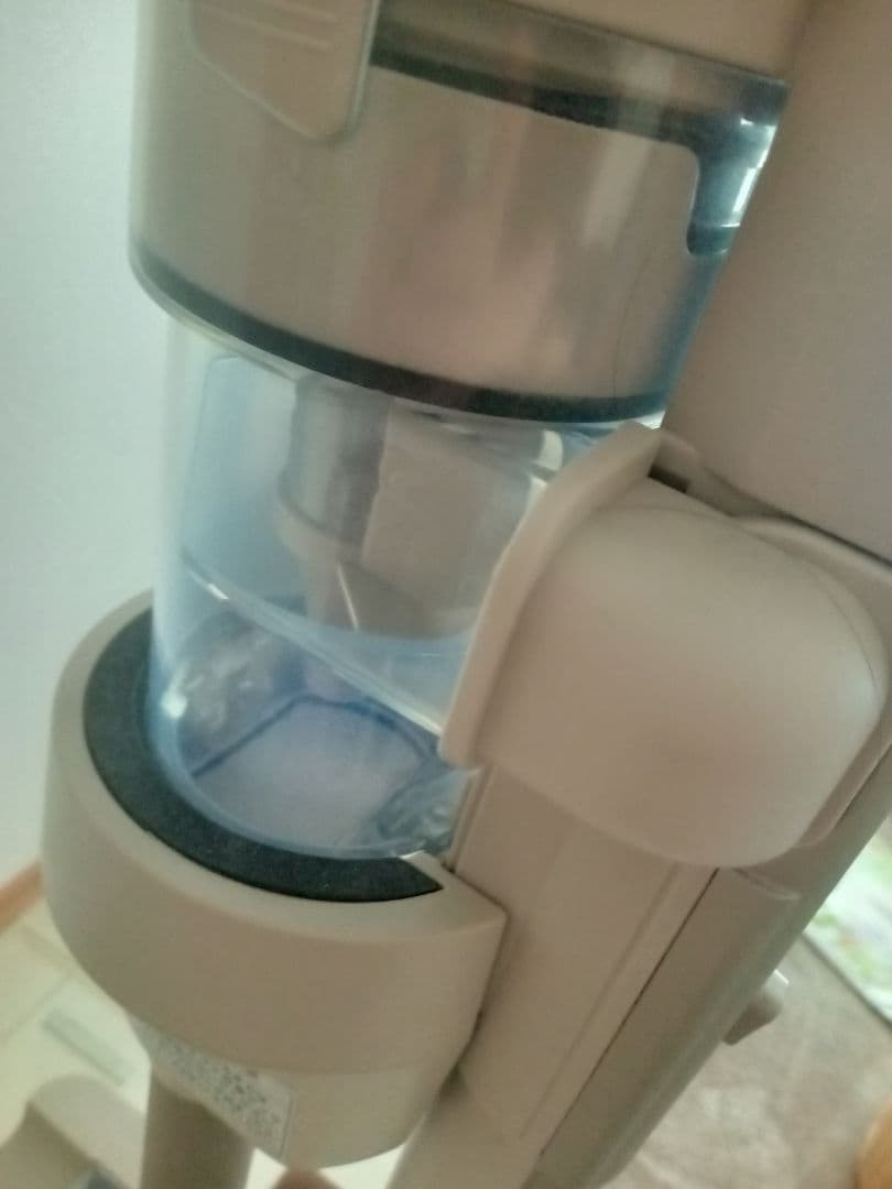 冷やし中華様　アイリスオーヤマ　コードレス掃除機(ごみ回収ドック搭載)