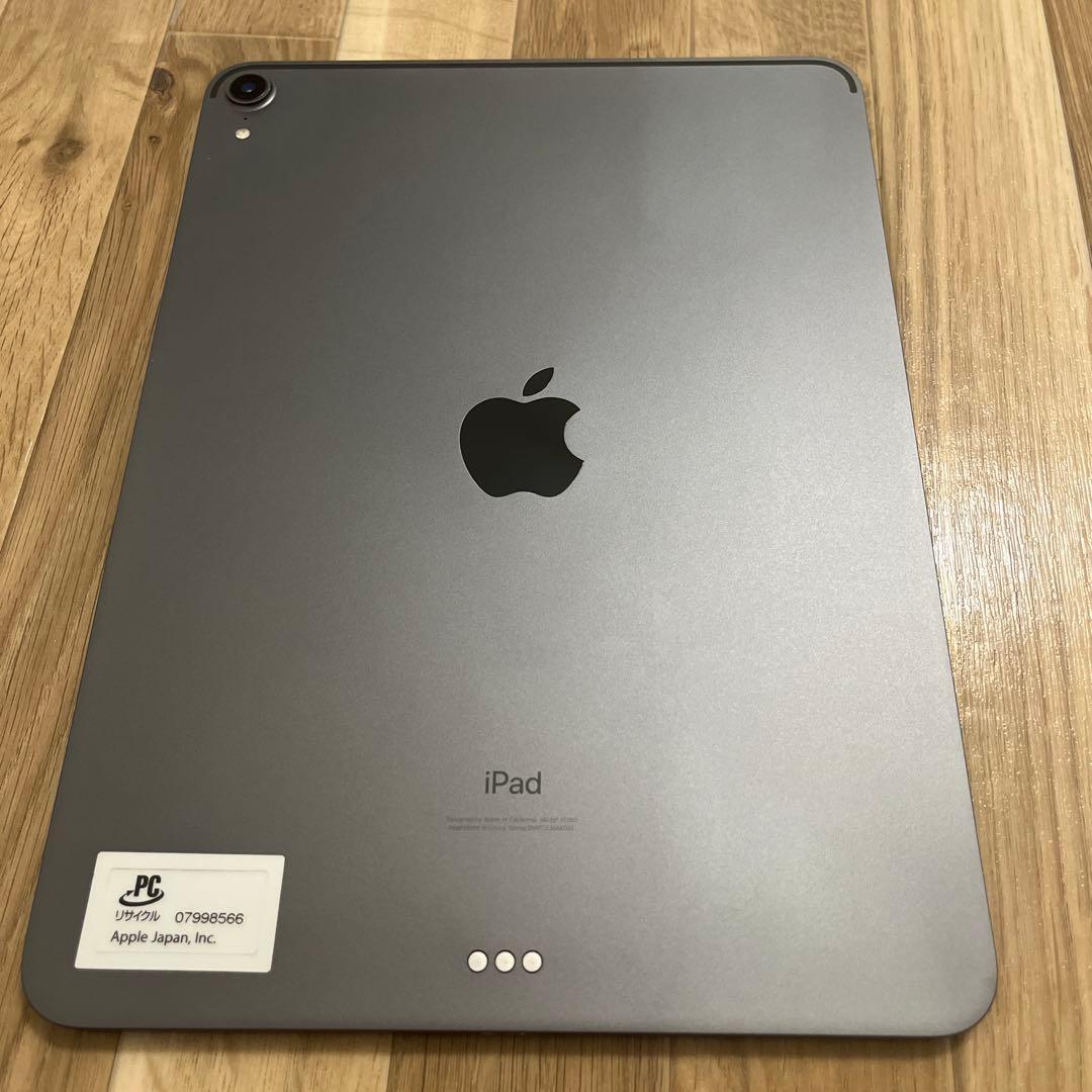 Apple iPad Pro11 256GB スペースグレイ レザーカバー付き