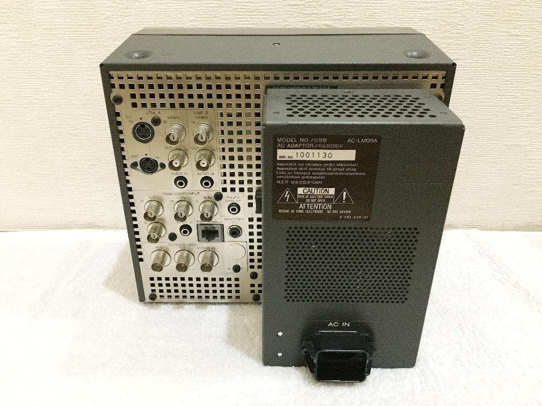 SONY LMD-9050 8.4型マルチフォーマット液晶モニター