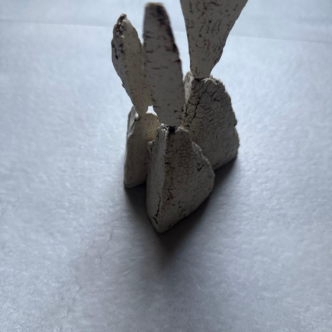 中根楽さん 草のオブジェ