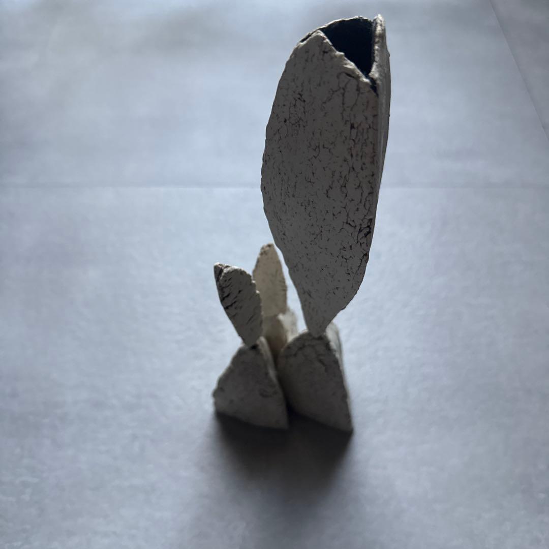 中根楽さん 草のオブジェ